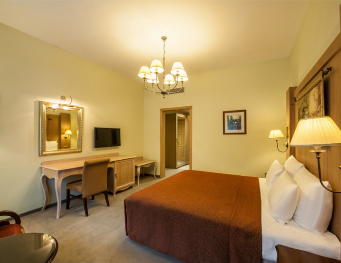 Делюкс с балконом / 1 категория. - Курортный комплекс Гранд Отель Поляна / Grand Hotel Polyana